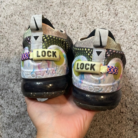 Nike Air Vapormax 2020 Fly Knit Barley Volt Woman’s Athletic Sneakers Size 9 - Picture 6 of 7